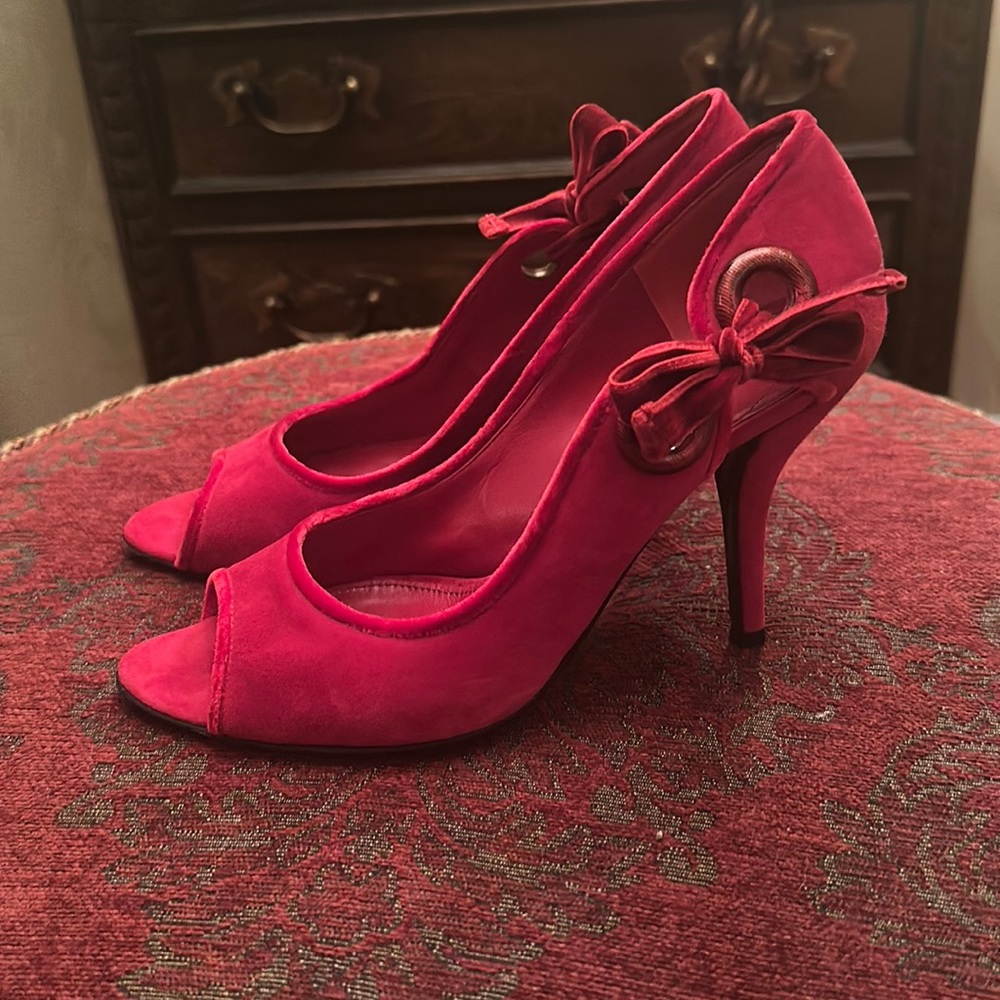 Sergio Rossi red velvet 3 inch heels size 6.5